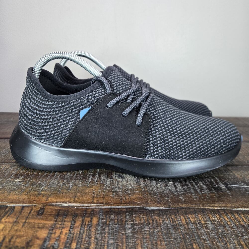 NEW Vessi Everyday Classic Womens Size 8 Waterproof Shoes Sneakers All Black
